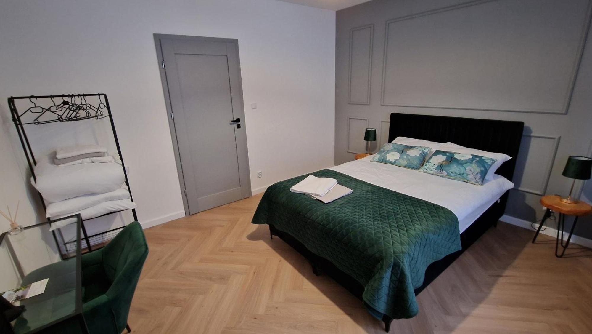 Brama Lwowska Apartamenty - Wiecej Na Www,Bramalwowska,Pl ซามอร์ช ภายนอก รูปภาพ